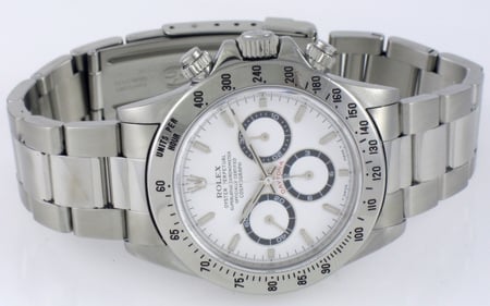 Front View of Daytona Cosmograph