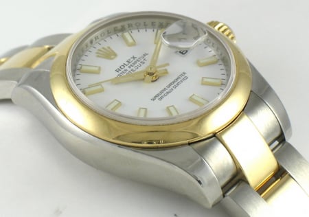 9' Side Shot of Ladies Datejust