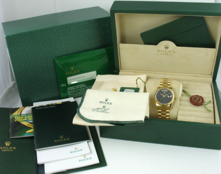 Box / Paper shot of Day-Date President