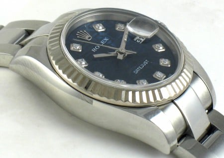 9' Side Shot of Ladies Datejust