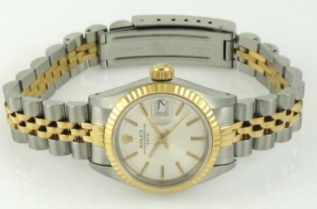 Front View of Ladies Date