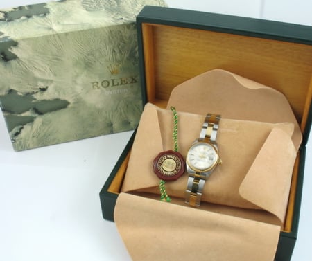 Box / Paper shot of Ladies Datejust