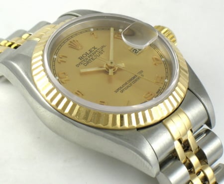 9' Side Shot of Ladies Datejust
