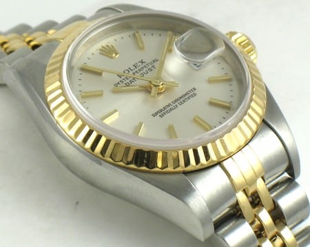 9' Side Shot of Ladies Datejust