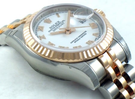 9' Side Shot of Ladies Datejust
