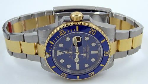 Front View of Submariner Date