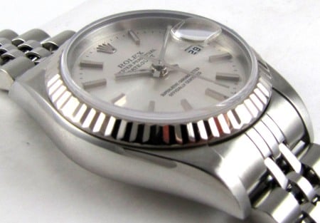 9' Side Shot of Ladies Datejust