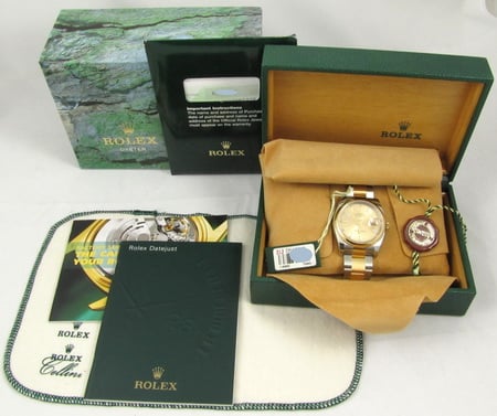 Box / Paper shot of Datejust