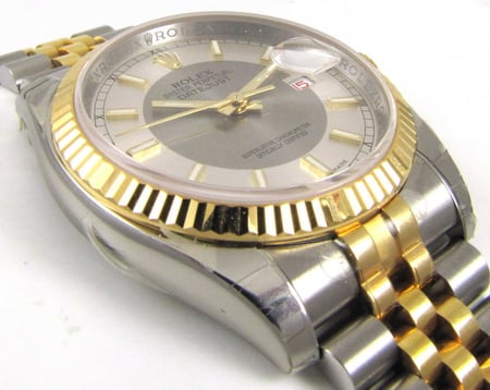 9' Side Shot of Datejust