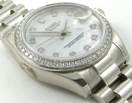 9' Side Shot of Midsize President Datejust