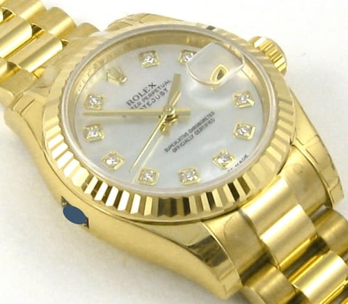 9' Side Shot of Ladies Datejust President