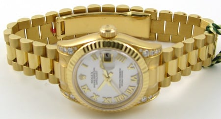 Front View of Ladies Datejust President