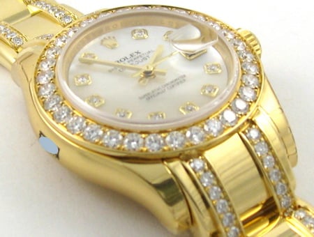 9' Side Shot of Ladies Masterpiece Datejust Pearlmaster