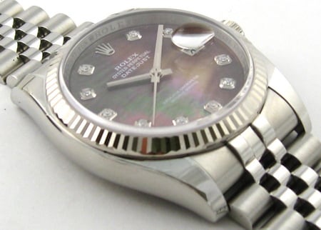 9' Side Shot of Datejust