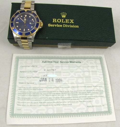 Box / Paper shot of Submariner Date