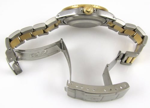 Open Clasp Shot of Submariner Date