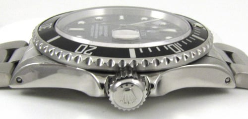 Crown Side Shot of Submariner Date