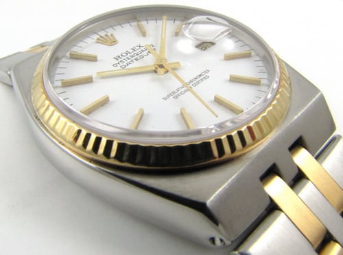 9' Side Shot of Datejust Oysterquartz