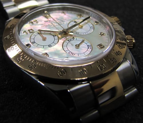 9' Side Shot of Daytona Cosmograph