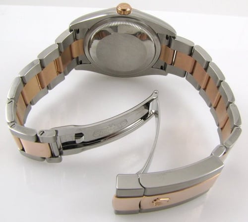 Open Clasp Shot of Datejust