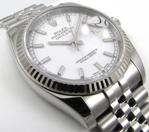 9' Side Shot of Datejust