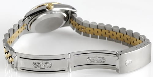 Open Clasp Shot of 