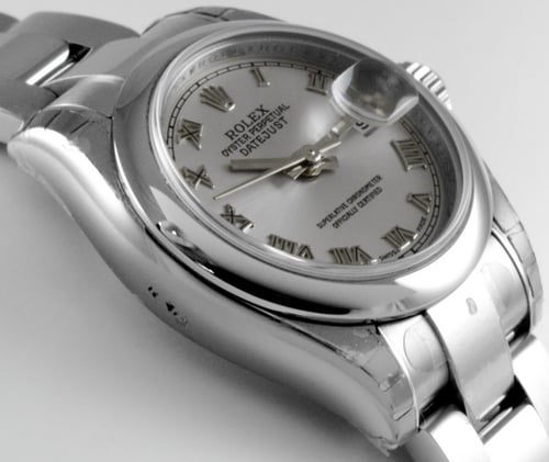 9' Side Shot of Ladies Datejust