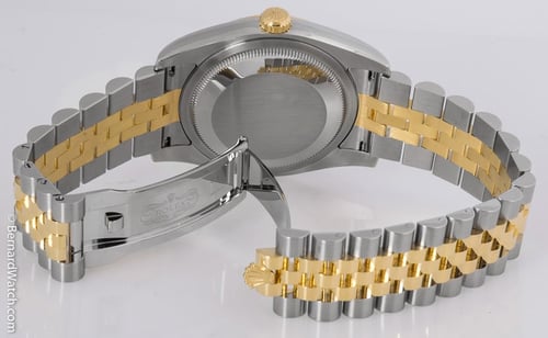 Open Clasp Shot of Datejust