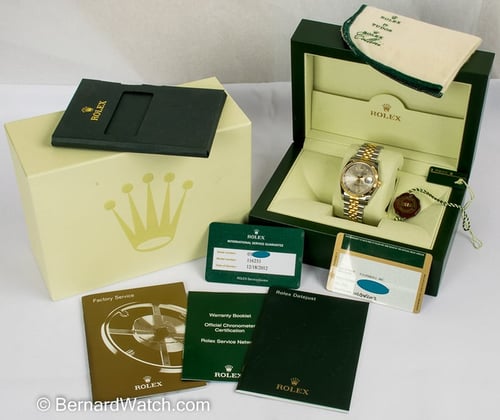 Box / Paper shot of Datejust
