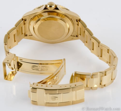 Open Clasp Shot of Submariner Date