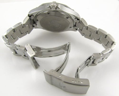 Open Clasp Shot of Aquaracer Day-Date