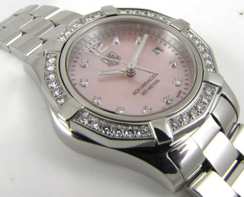 9' Side Shot of Ladies Aquaracer