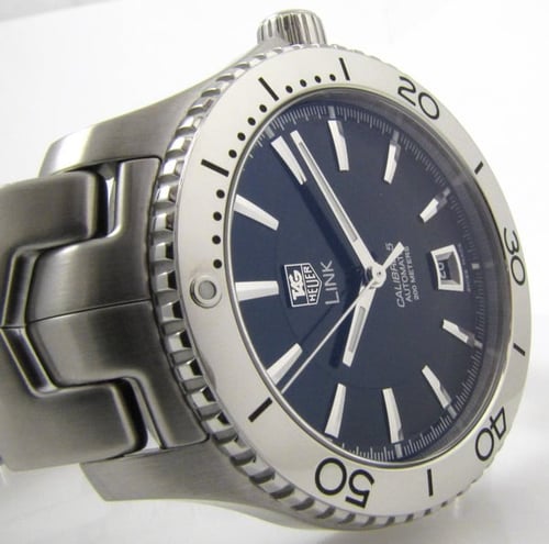 Dial Shot of Link Diver