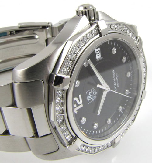 Dial Shot of Aquaracer