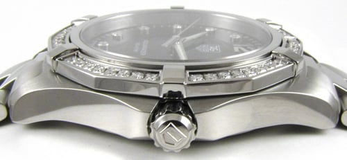 Crown Side Shot of Aquaracer