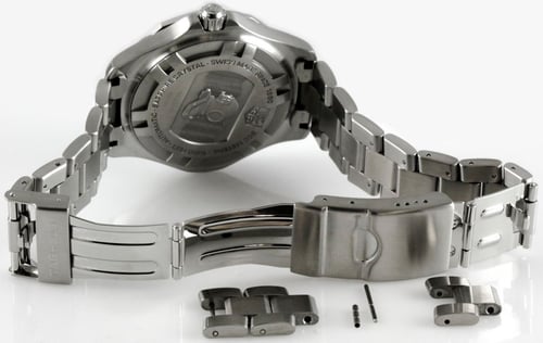 Open Clasp Shot of Aquaracer