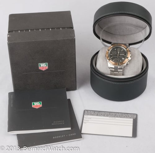 Box / Paper shot of 2000 Exclusive