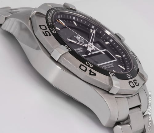 Crown Side Shot of Aquaracer Chronotimer