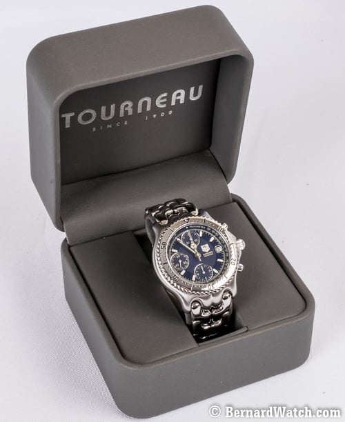 Box / Paper shot of SEL Chronograph