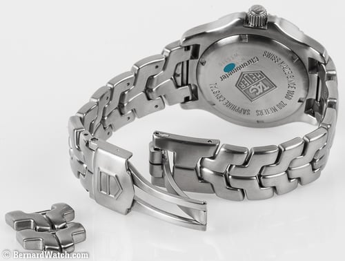 Open Clasp Shot of Link Diver