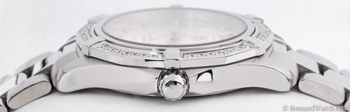 Crown Side Shot of Aquaracer