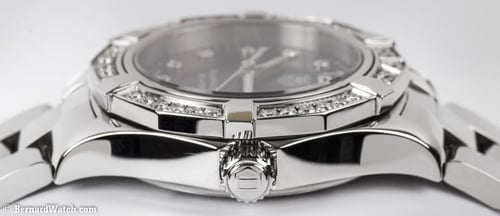 Crown Side Shot of Ladies Aquaracer