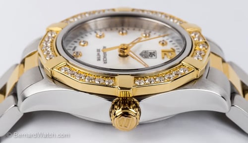 Crown Side Shot of Ladies Aquaracer