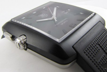 9' Side Shot of Golf Watch 'Tiger Woods Edition'