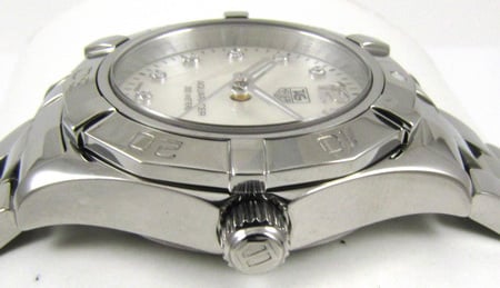Crown Side Shot of Ladies Aquaracer
