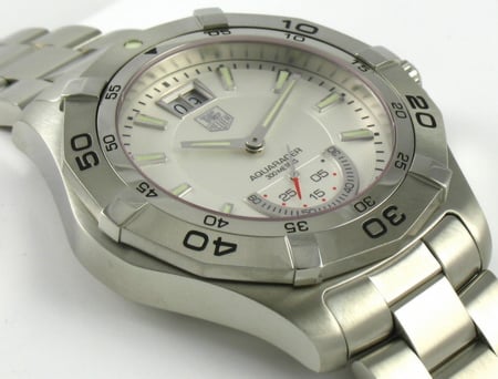 9' Side Shot of Aquaracer Grande Date