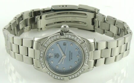 Front View of Ladies Aquaracer