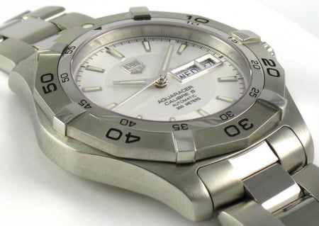 9' Side Shot of Aquaracer Day-Date