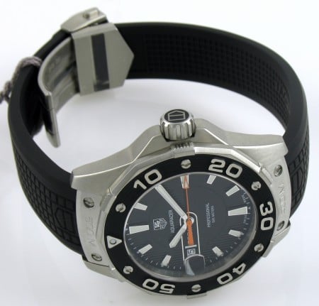 Front View of Aquaracer 500M