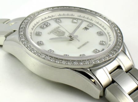 9' Side Shot of Ladies Carrera